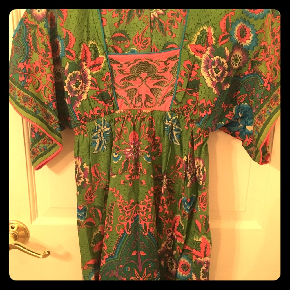 Green kimono style tunic
